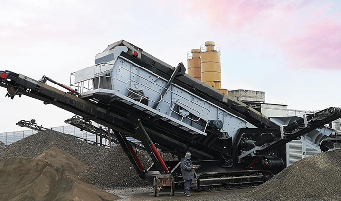 履带式移动筛分机 履带式移动筛分机